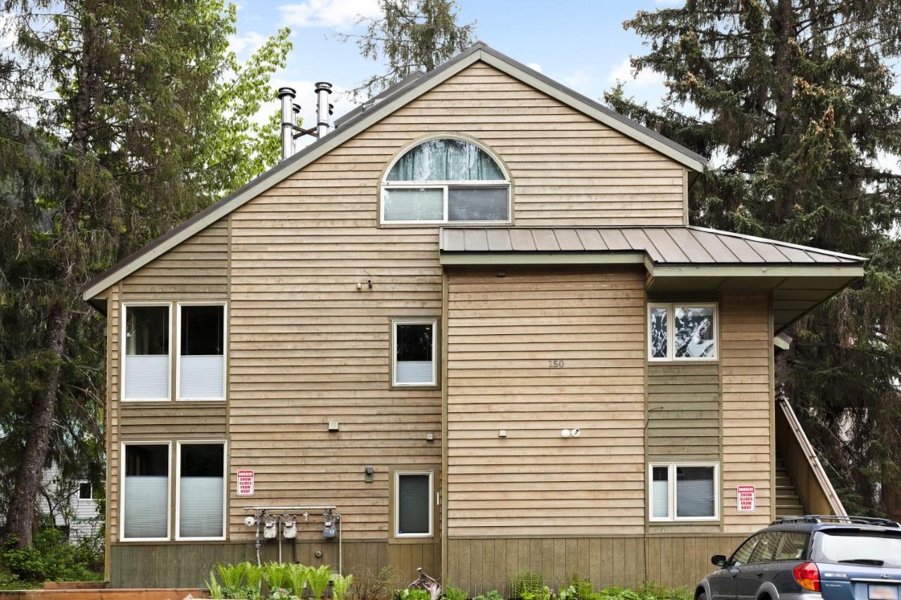 Hiker'S Den Apartment Girdwood Exterior photo